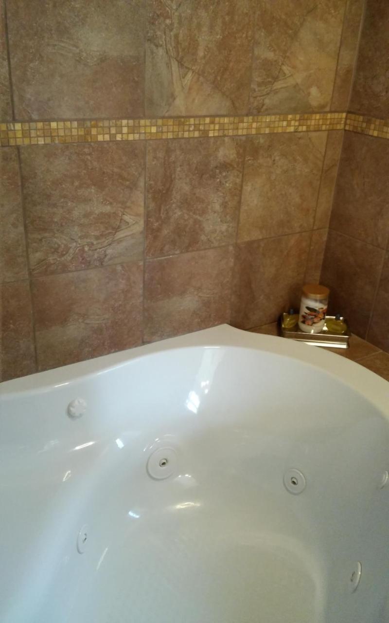 Inntiquity, A Country Inn Logansport Εξωτερικό φωτογραφία
